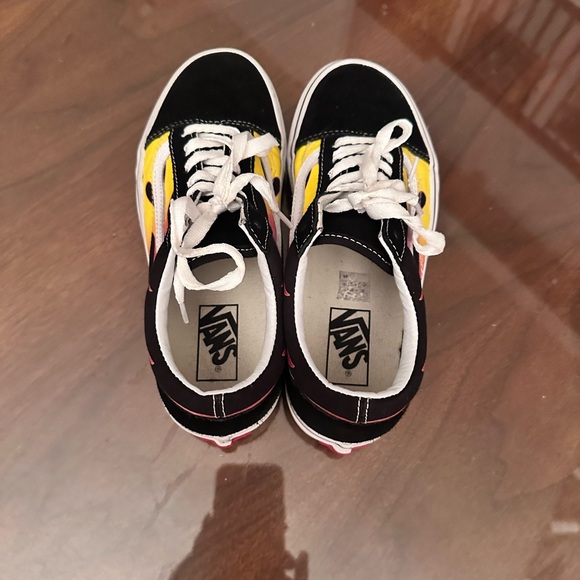 Flamed Vans, Men’s size-6 Women’s size-7.5, preowned, amazing condition! - Picture 6 of 12